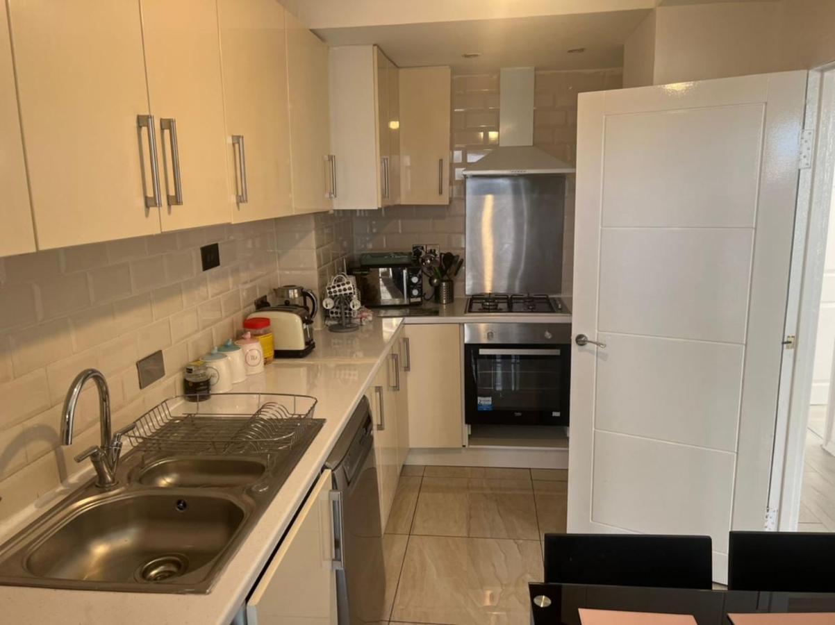 Cosy 2-Bedroom Flat In Finsbury Park, Modern, Convenient & Close To Central London! Exteriér fotografie
