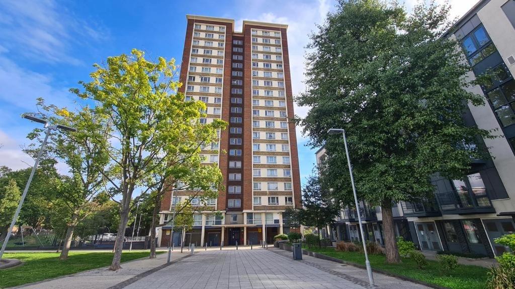Cosy 2-Bedroom Flat In Finsbury Park, Modern, Convenient & Close To Central London! Exteriér fotografie